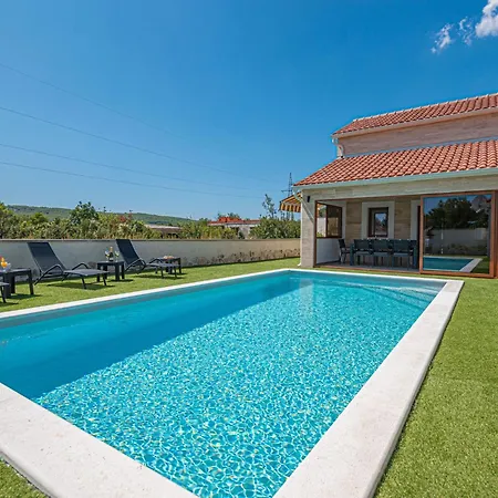 Casa Del Sol By Interhome بيت للعطل شيبينيك