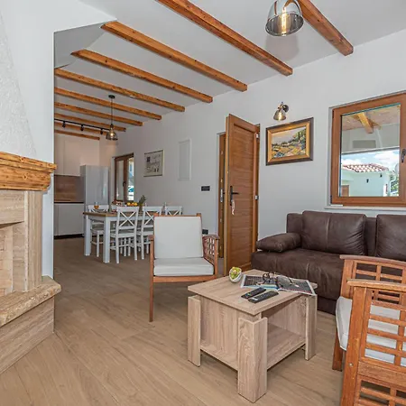 Casa Del Sol By Interhome * شيبينيك