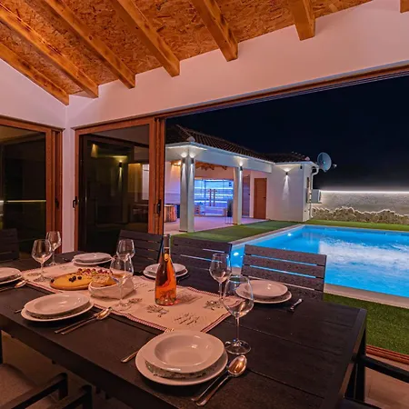 Casa Del Sol By Interhome * شيبينيك