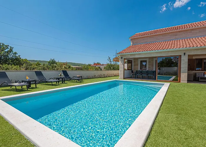 Casa Del Sol By Interhome Tatil Evi Šibenik